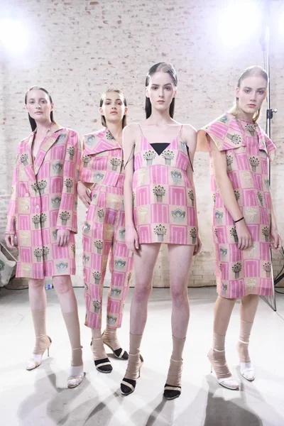 Milan Italy September Models Seen Ahead Backstage Alberto Zambelli Show — Stock Photo, Image