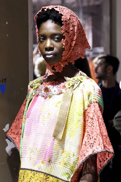 Milan Italie Septembre Mannequin Est Coulisses Avant Défilé Antonio Marras — Photo