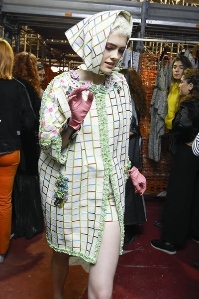 Milan Italy September Model Seen Backstage Ahead Antonio Marras Show — Stock Photo, Image