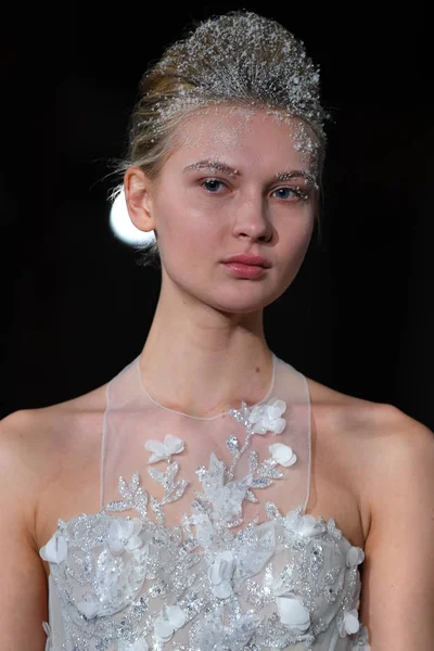 New York April Model Walks Runway Mira Zwillinger Spring 2019 — Stock Photo, Image