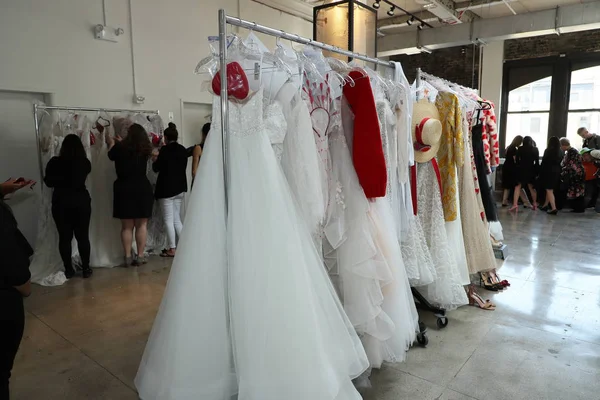 New York April Dresses Backstage Watters Spring 2019 Bridal Fashion — Stock Photo, Image