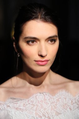 New York, Ny - 14 Nisan: Manken Anna Maier sırasında pist yürür / Ulla Maija bahar 2019 gelin moda show 14 Nisan 2018 New York'ta. 