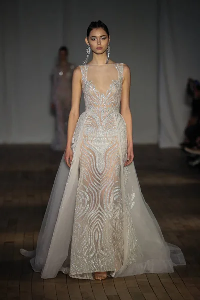 New York Nisan Pist Berta Gelin Bahar 2019 Moda Için — Stok fotoğraf