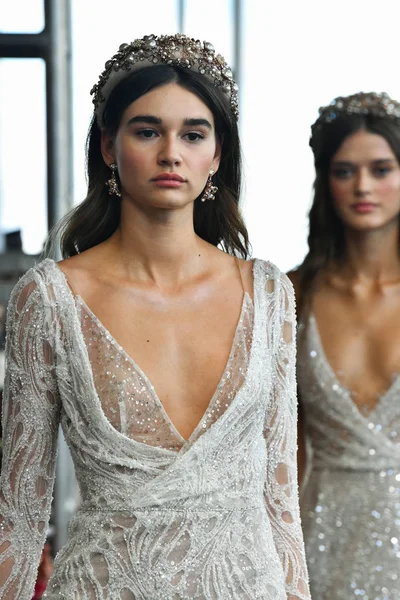 New York October Models Walk Runway Finale Berta Fall 2020 — Stock Photo, Image