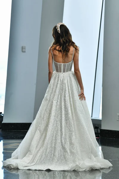 New York Října Modelka Kráčí Ranveji Během Berta Fall 2020 — Stock fotografie