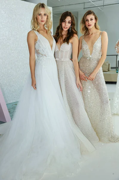 New York October Models Posing Galia Lahav Fall 2020 Bridal — стокове фото