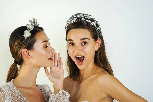 New York October Models Posing Inbal Dror Fall 2020 Bridal — Stock Photo, Image