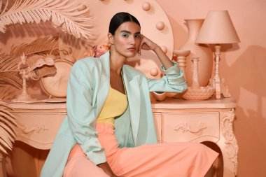 New York, New York - Eylül 09: Eylül 2019 'da New York Moda Haftası' nda Alice artı Olivia By Stacey Bendet Sunumu için bir model poz verdi: The Shows on September 09, 2019, New York City.