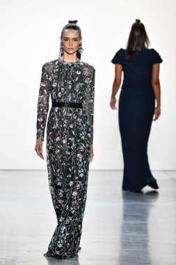 NEW YORK, NEW YORK - SEPTEMBER 05: A model walks the runway for Tadashi Shoji Spring/Summer 2020 during New York Fashion Week: The Shows at Gallery I at Spring Studios on September 05, 2019 in New York City. 