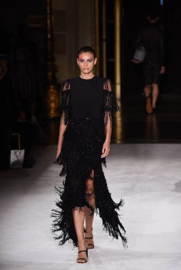 New York Moda Haftası 'nda Christian Siriano için bir model podyumda yürüyor: The Shows 07 Eylül 2019, New York City, New York. 