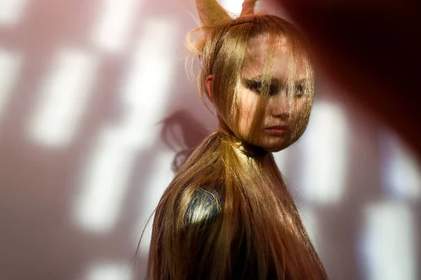 New York New York Wrzesień Modelka Pozująca Kulisami Podczas Pokazu — Zdjęcie stockowe