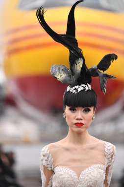 JAMAICA, NEW YORK - Şubat 06: DHL JFK Havalimanı 'ndaki Jessica Minh Anhs 