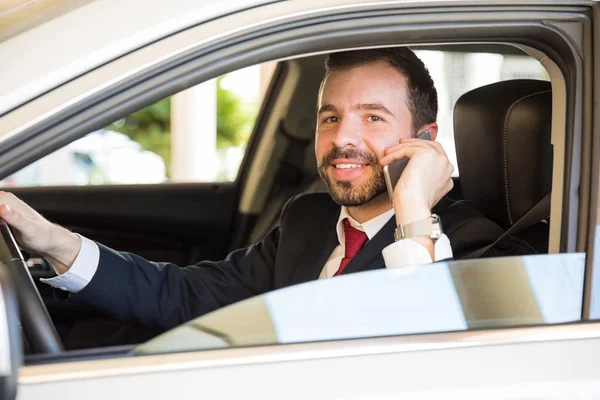 Latin man talking on the phone — Stock Photo, Image