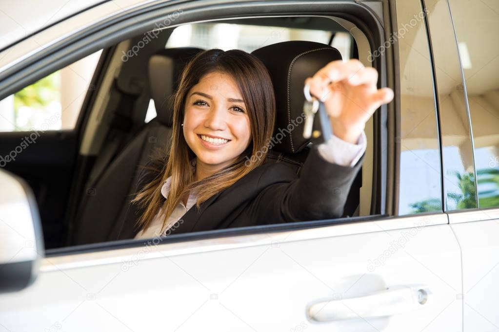 woman holding the keys 