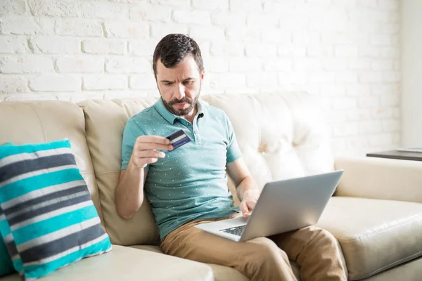 Attractive young man — Stock Photo, Image