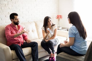 Çift sorunları evlilik danışmanı için söylüyorum