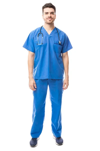 Mladý lékař nosit křoviny — Stock fotografie