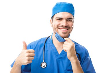 yakışıklı İspanyol doktor