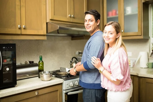 Portrait Attractive Young Hispanic Couple Cooking Food Together Stove Kitchen — Stock Photo, Image