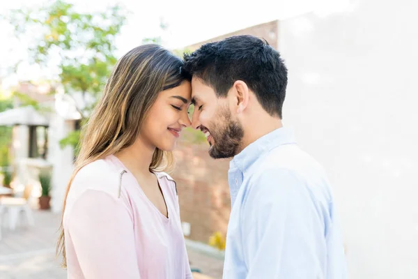 Side View Romantic Heterosexual Couple Touching Foreheads Date — Stock Photo, Image
