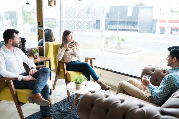 Male Female Colleagues Discussing Coffee Break Window Coworking Space — Stock Photo, Image