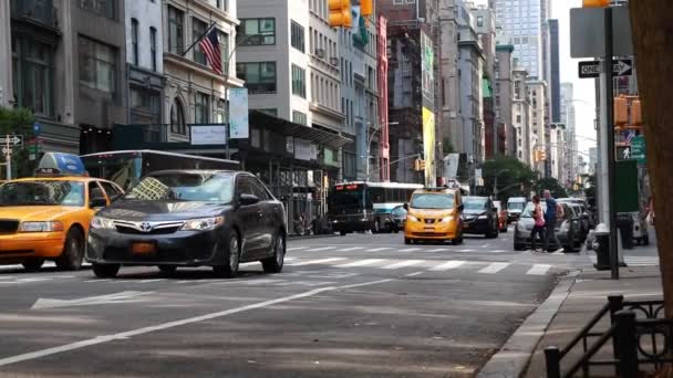 New York City Usa Settembre 2018 Traffico Sulle Strade Trafficate — Video Stock