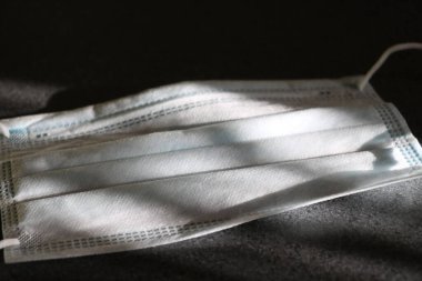 İlaç, maske. Çin sağlık hizmeti konsepti. Grip salgını ve koronavirüs veya koronavirüs gribi.