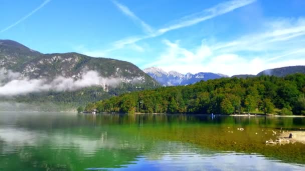 Podzimní Krajina Malebný Výhled Břeh Jezera Bohinj Slovinsku — Stock video
