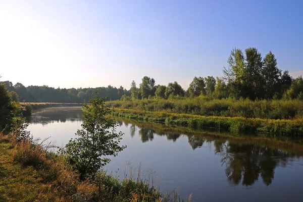 Aube Sur Rive Une Rivière Sinueuse — Photo