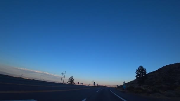 Fahrt Auf Der Route 395 Abend Der Nähe Von Mono — Stockvideo