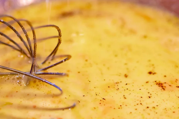 Tecrübeli yumurta karışımı