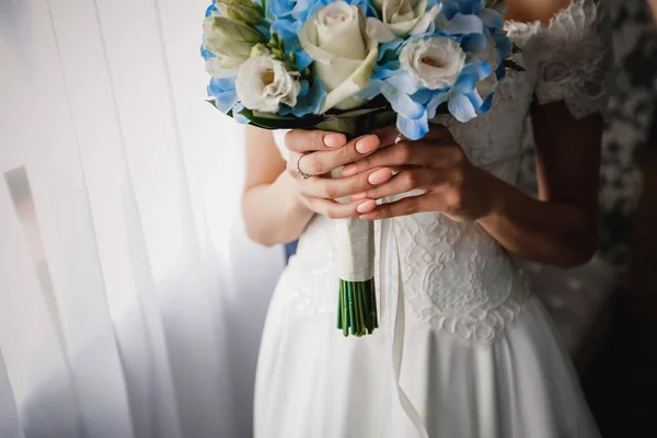 Bride Holds Bouquet Her Hands — Stock Photo, Image