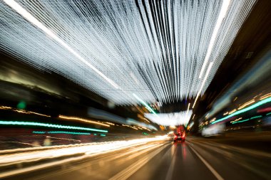 Şehir merkezinde gece, Noel ışıkları 0007 sürüş sırasında uzun pozlama