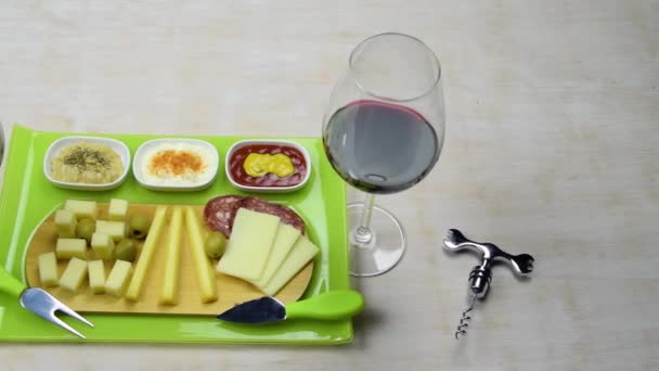 Vinho Queijo Mergulha Pronto Para Jantar Romântico Lanche — Vídeo de Stock