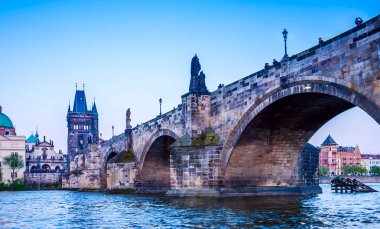 Prag Çek Cumhuriyeti 'nin başkentidir.