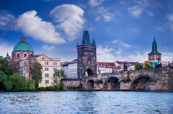 Prague est la capitale de la République tchèque — Photo