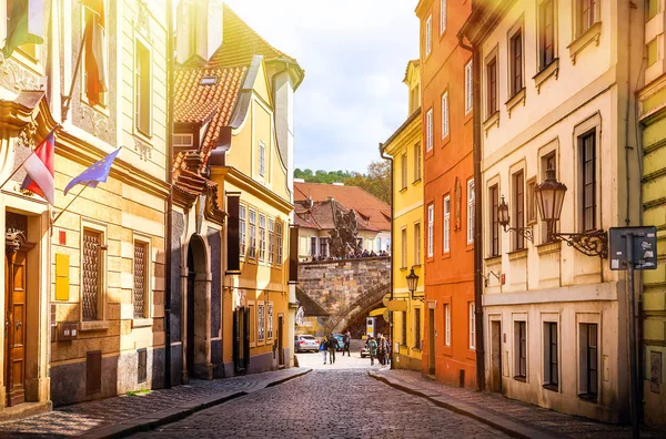 Prag Çek Cumhuriyeti 'nin başkentidir.