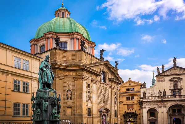 Prag är huvudstad i Tjeckien — Stockfoto