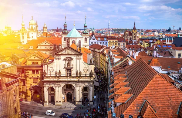 Prag Çek Cumhuriyeti 'nin başkentidir.