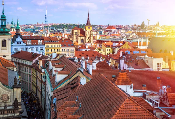 Prag Çek Cumhuriyeti 'nin başkentidir.