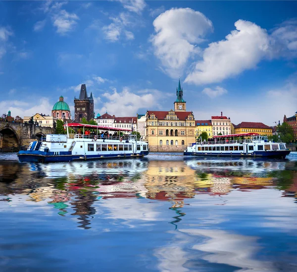 Πράγα Είναι Πρωτεύουσα Της Τσεχικής Δημοκρατίας Ευρωπαϊκό Κράτος Ιστορικά Αξιοθέατα — Φωτογραφία Αρχείου