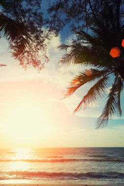 Sunset Beach avuç içi ile