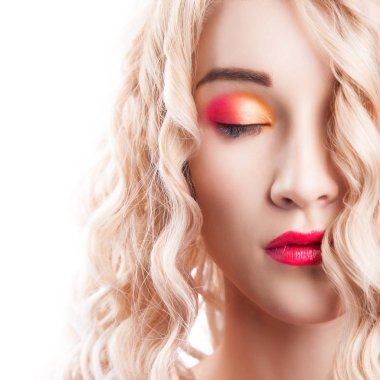 güzel sarışın kız