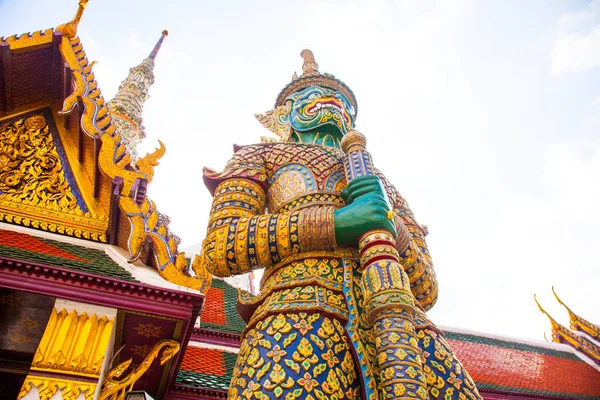 Guardián del demonio en Wat Phra Kaew — Foto de Stock