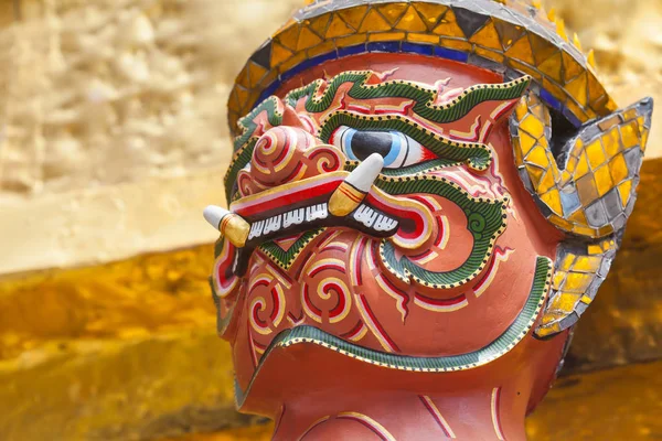 Giant Buddha in Grand Palace — Stock Photo, Image