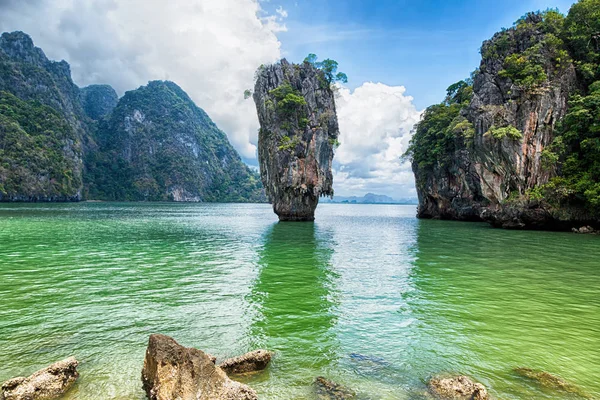 Thailand james bond stone island — Stockfoto