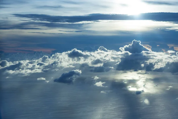 Schöner blauer Himmel — Stockfoto