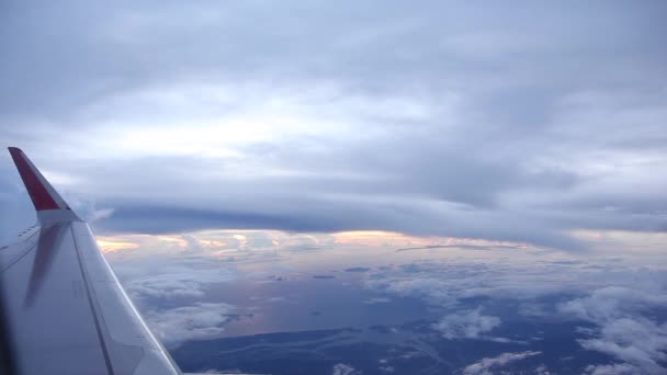 Weiße Wolken und Himmel — Stockvideo