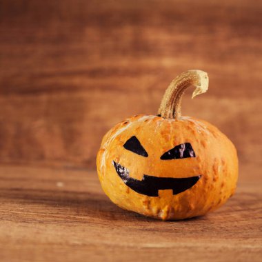 Halloween jack-o-lantern arka plan üzerinde