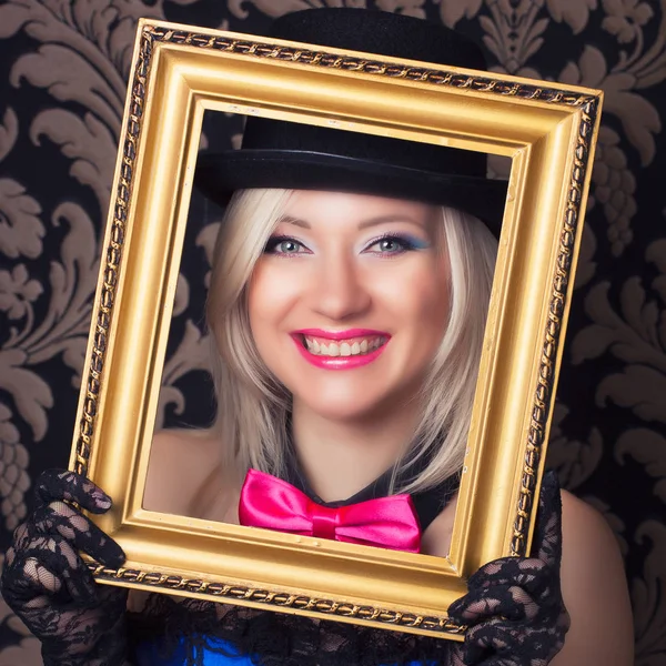 poz güzel kabare kadın 